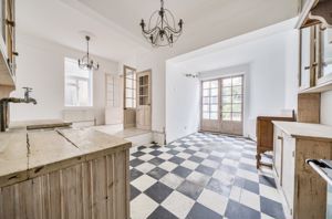 Kitchen family room shot 2- click for photo gallery